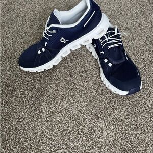 On Running Cloud 6 Sneakers